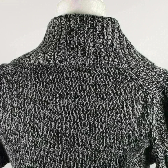 BCBGMaxAzria Sweater Cardigan Gray Short Sleeve - Picture 11 of 16